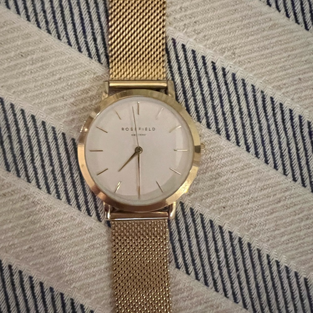 Women’s gold watch. Worn once. Almost brand new.